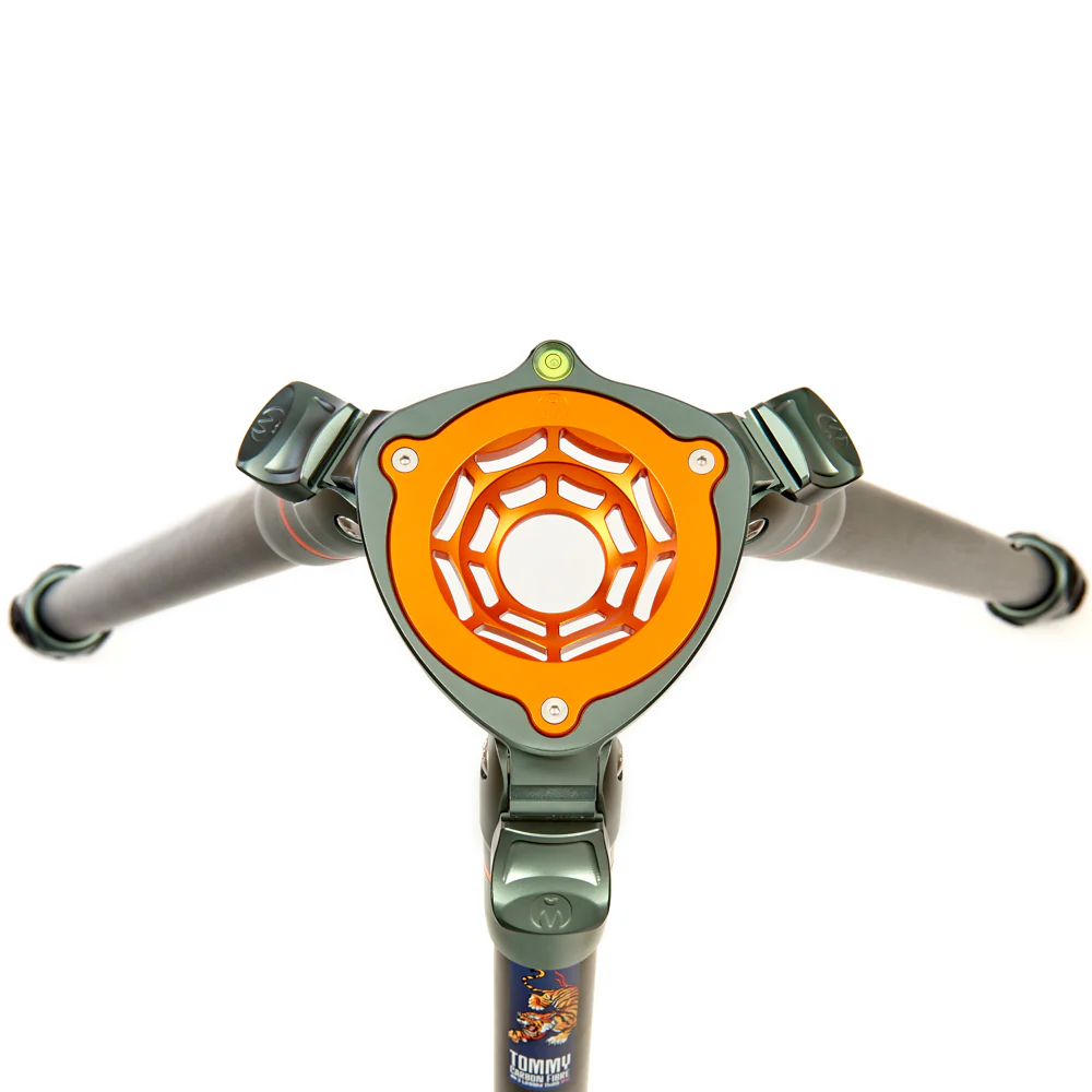 3 Legged Thing Legends Tommy Carbon Fibre Tripod (Grey) - Image 10