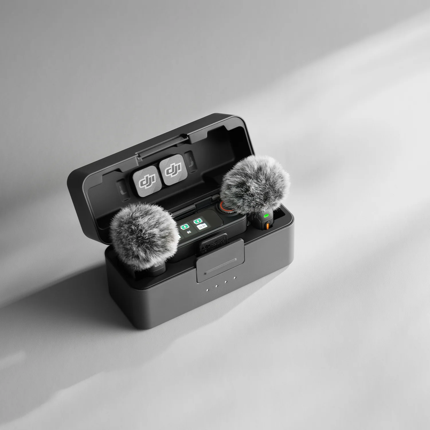 DJI Mic 3 (2 TX + 1 RX + Charging Case) - Image 9