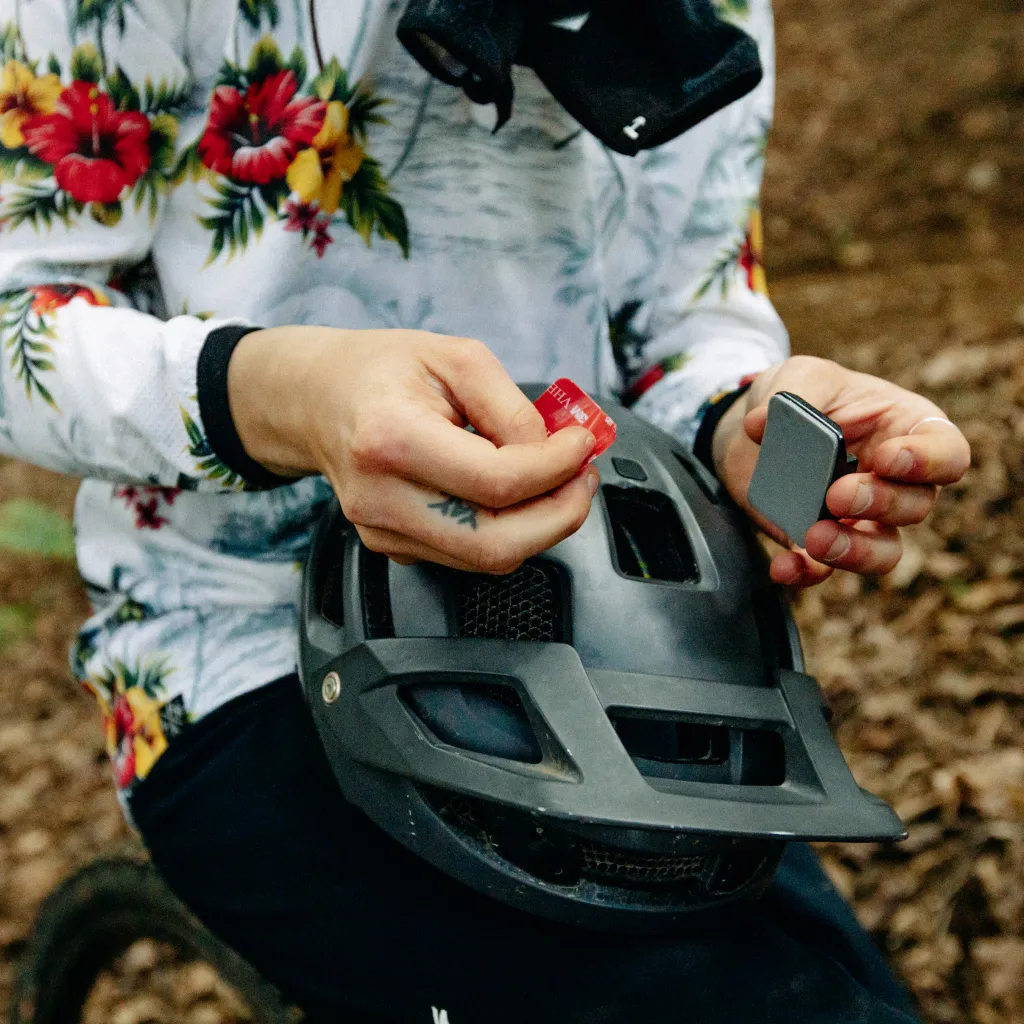 GoPro Curved & Flat Adhesive Mount Pack - Image 3