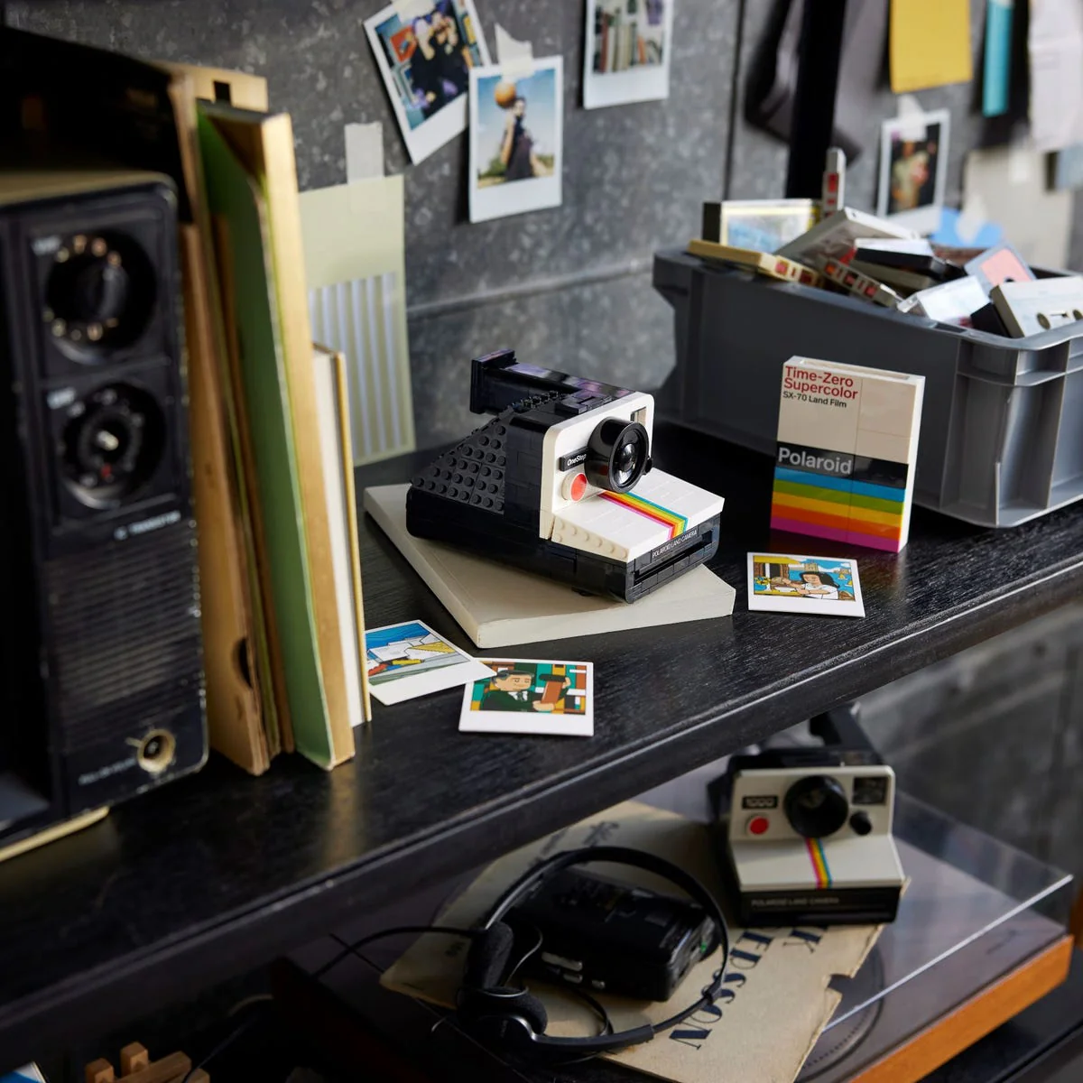 LEGO Polaroid OneStep SX-70 Camera - Image 6