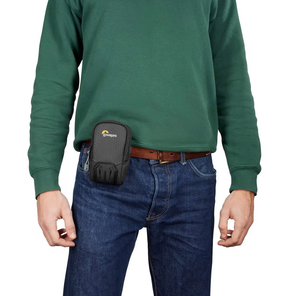 Lowepro Adventura CS 20 III Camera Pouch (Black) - Image 4
