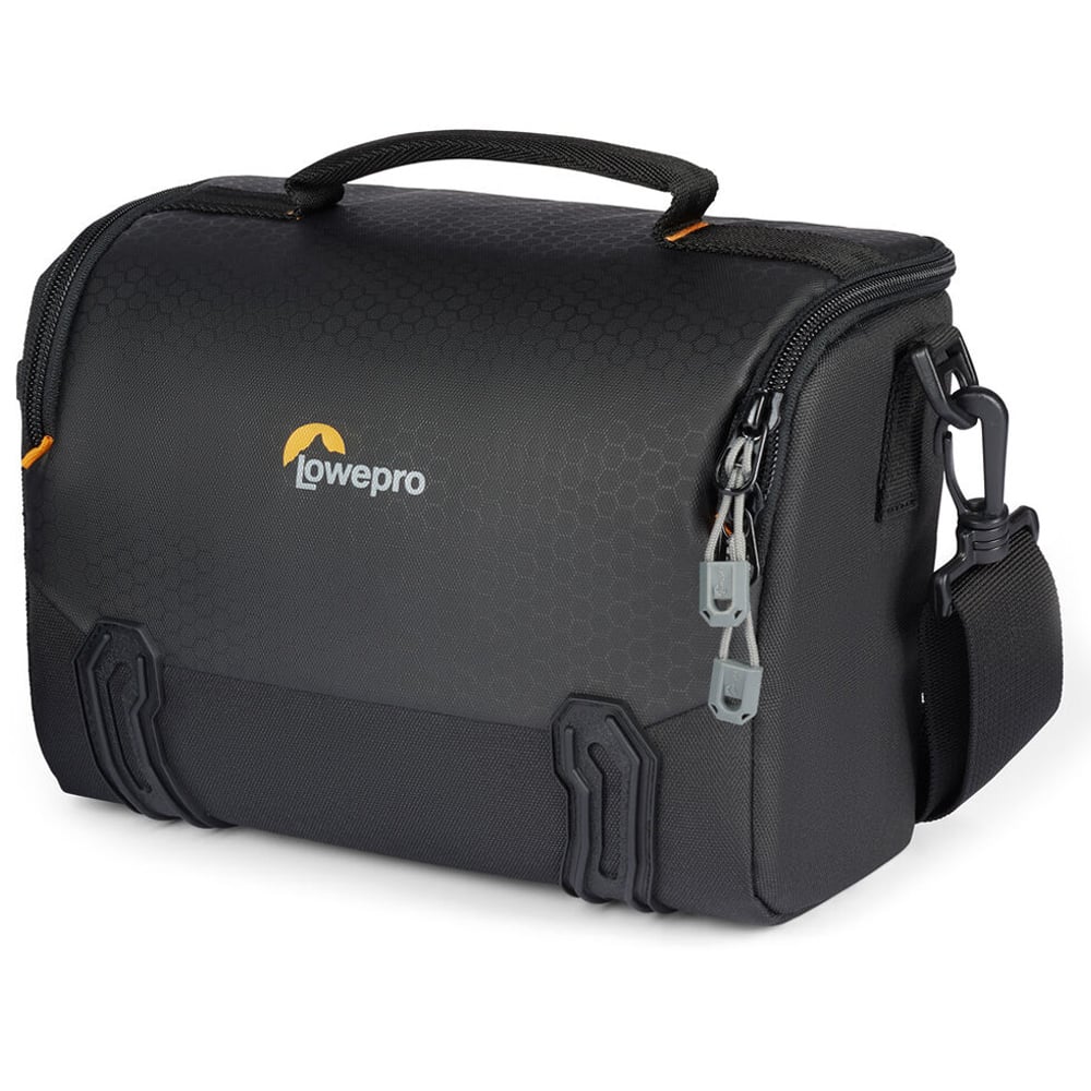 Lowepro Adventura SH 140 III Camera Bag (Black) - Image 2
