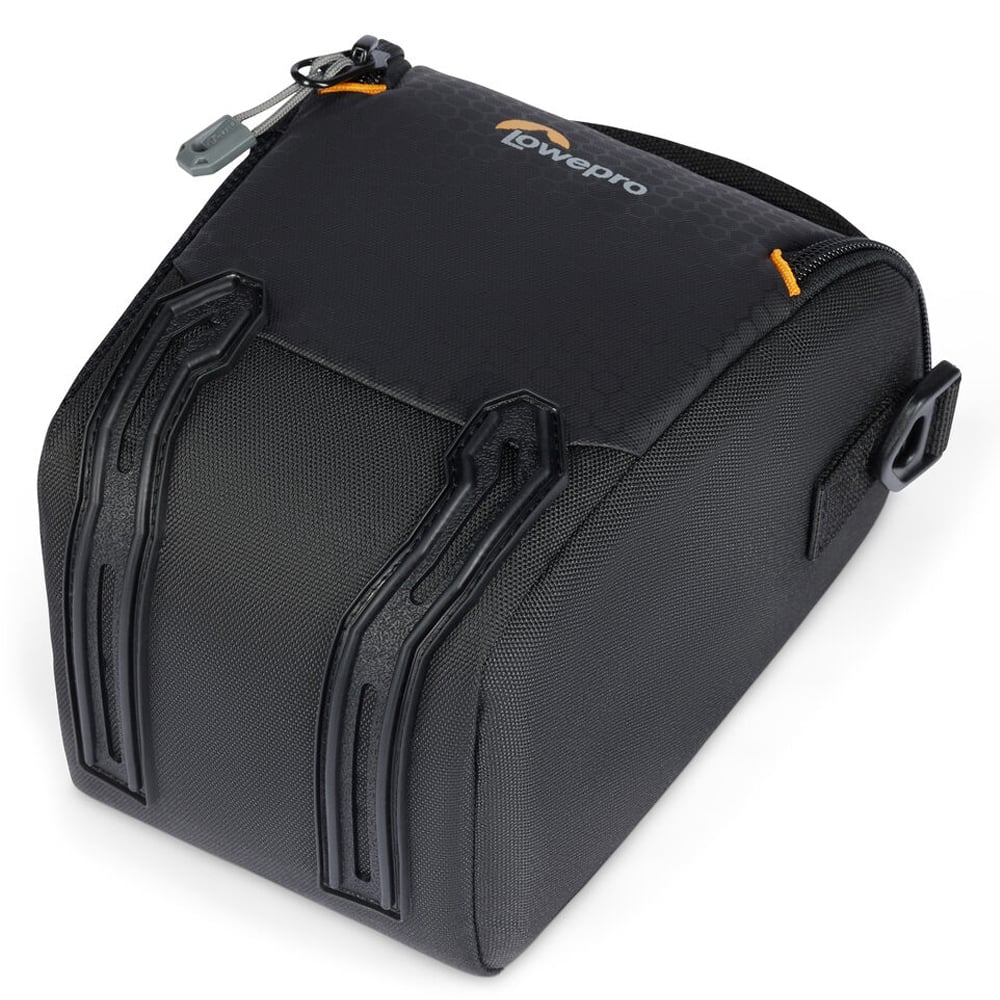 Lowepro Adventura TLZ 30 III Shoulder Bag (Black) - Image 5