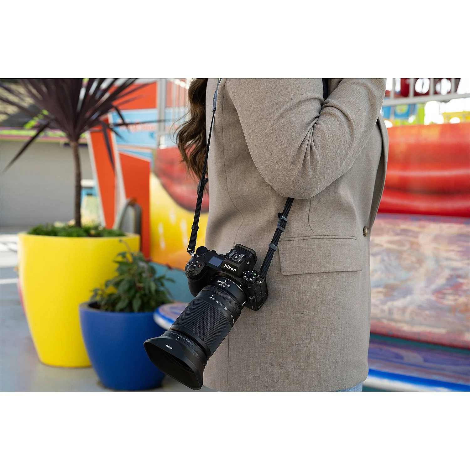 Nikon Z 28-400mm f/4-8 VR Lens - Image 5