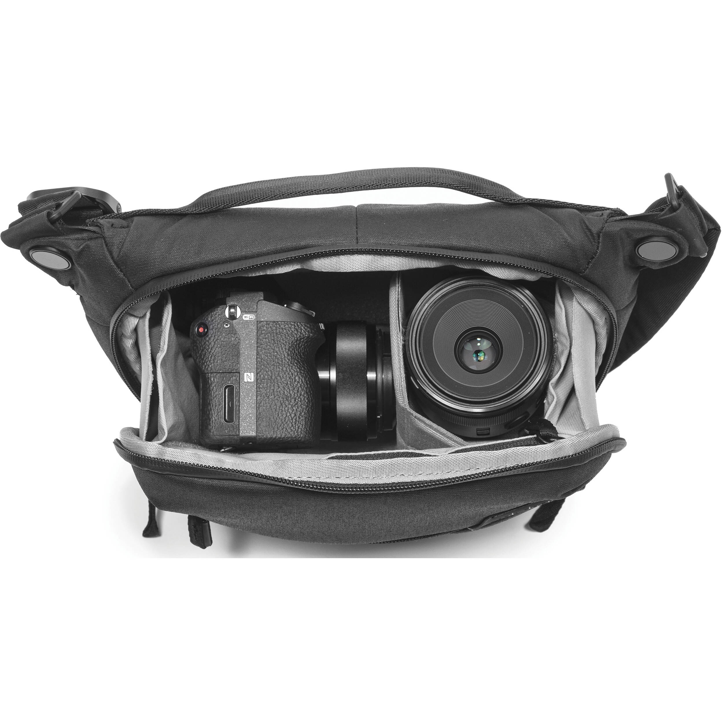 Peak Design 3L Everyday Sling Bag V2 (Ash) - Image 4