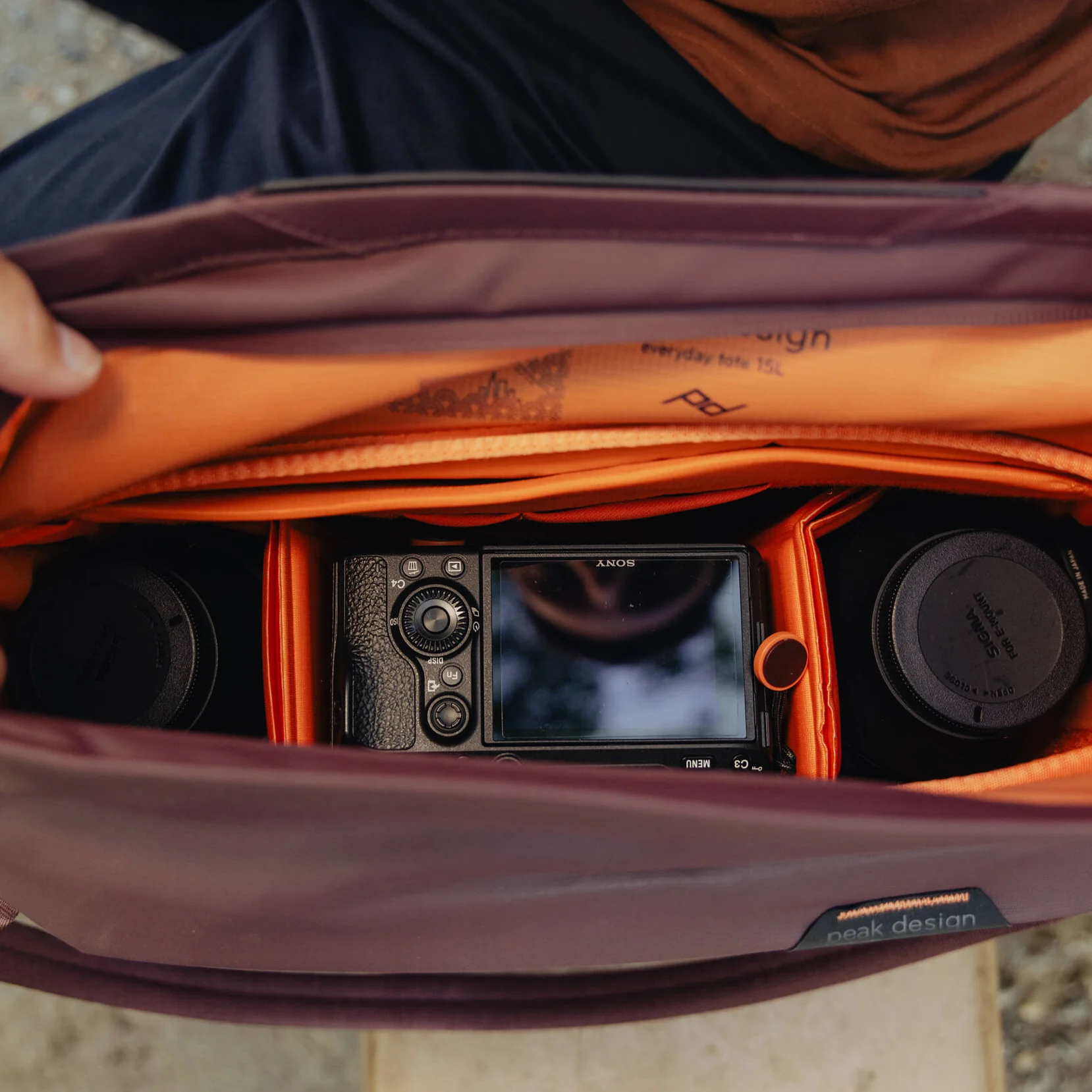 Peak Design Everyday Tote V2 15L (Eclipse) - Image 4