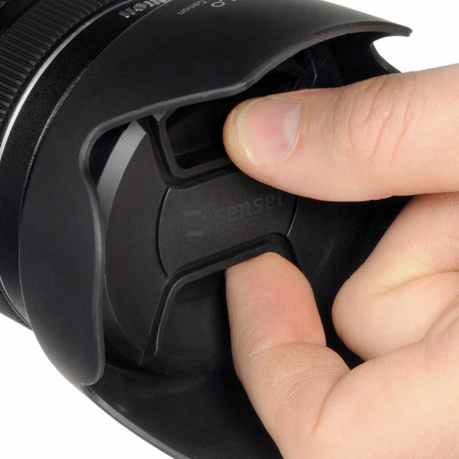 Sensei Center Pinch Snap-On Lens Cap (82mm) - Image 2